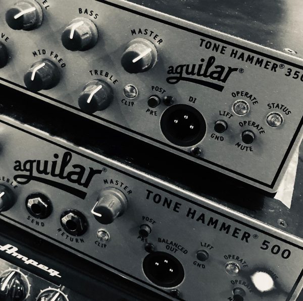 Aguilar. Il y a un chez eux un authentique amour de la basse. Leurs amplificateurs sont tjrs chauds, puissants et précis. Une de mes marques préférées à ce jour pour l’ensemble de leurs produits #aguilar #bassiste #bassamp #basse #bassplayers