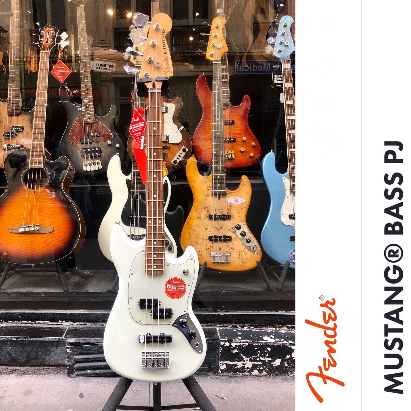 Vive le short scale !!! Les femmes, les enfants et les bras courts l’adorent. #shortscalebass #femmebassiste #fendermustangbass #fenderbass #fender