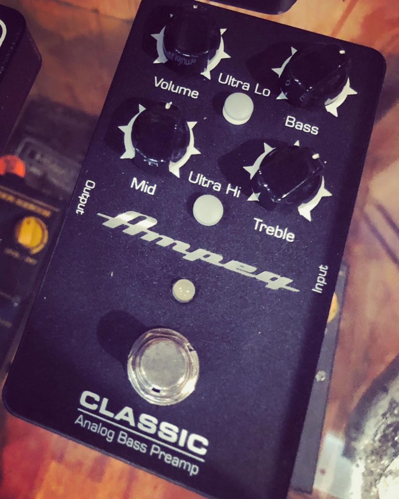 Le son Ampeg en pur analogique. #ampegpedal #ampegpreampbass #basspedal #basspedals #ampeg #pedalbass