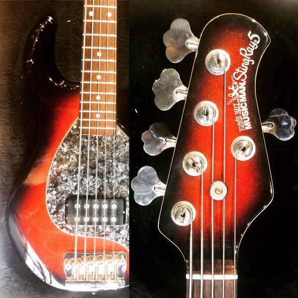 MusicMan Stingray 5 en occasion. Arrivage frais. #musicmanbass #basse #bassiste #5stringbass #paris #pigallemusic