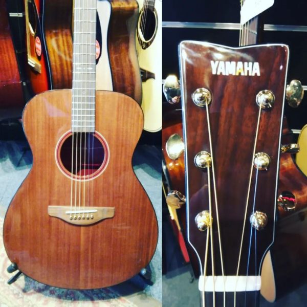 Yamaha storia IIIExcellent rapport qualité prix, finitions très soignées, piezo passif… La classe!#yamahaguitar #yamahastoria #folkguitar #acousticguitar