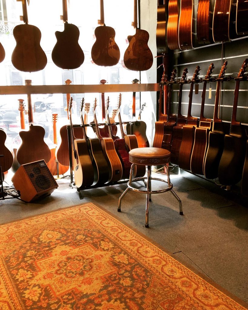 Venez donc profiter de ce beau samedi à Pigalle, on vous attend!