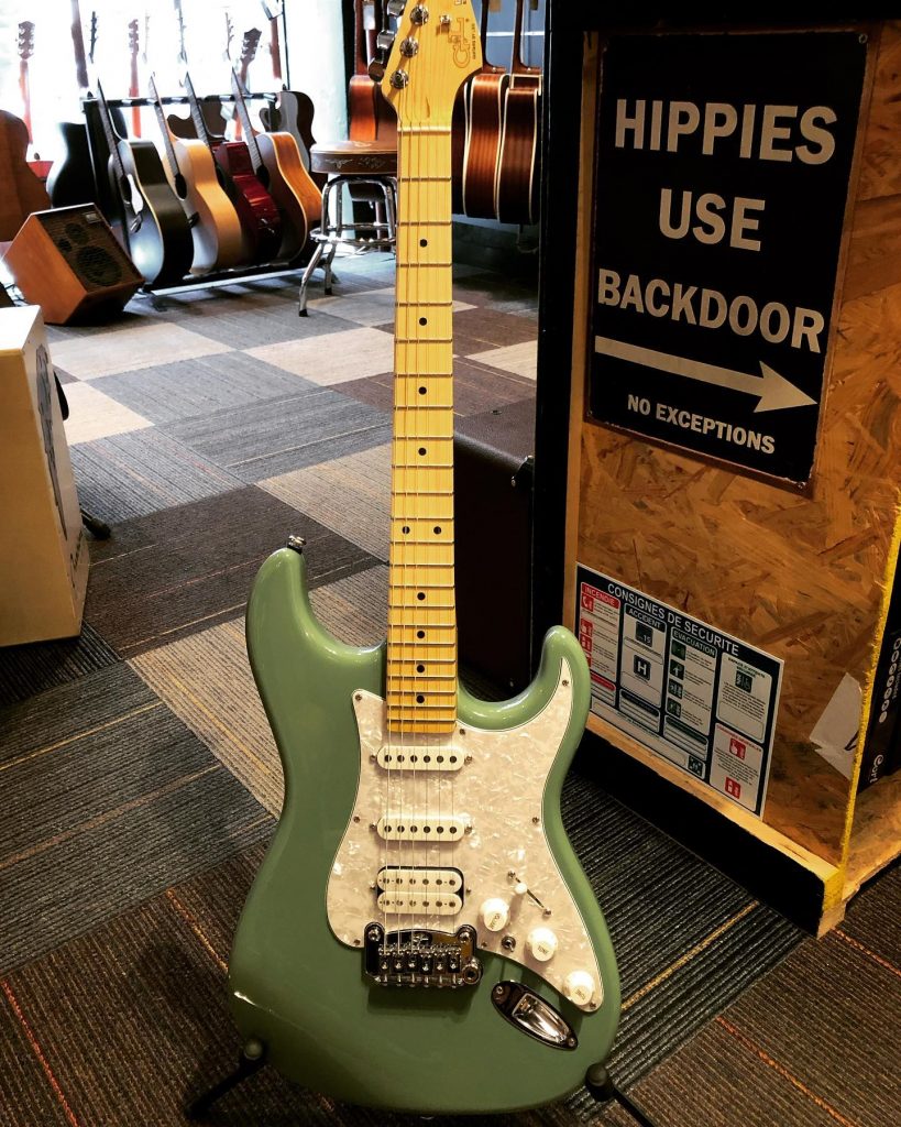 G&L Fullerton deluxe Legacy HSS Macha Green