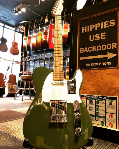 Une belle couleur de voiture anglaise!Fender Player LTD Telecaster Olive.