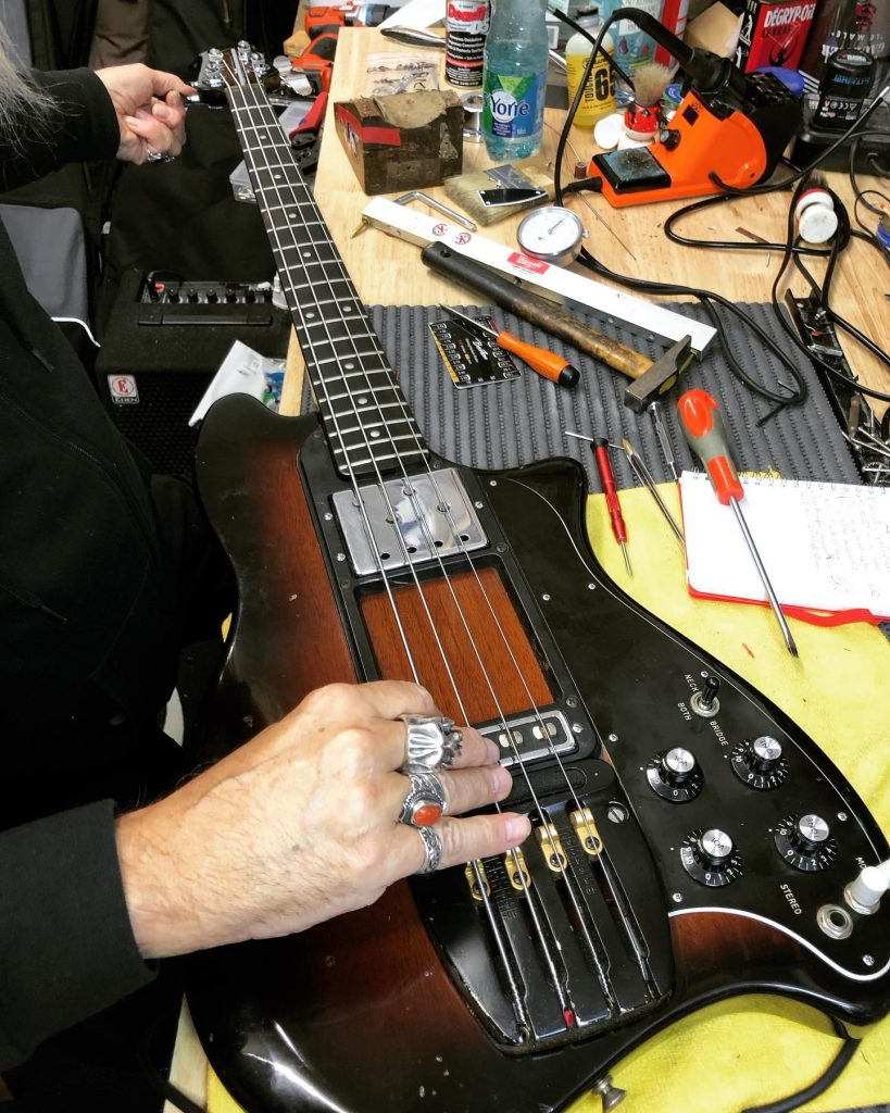 Atelier – Visite d’une Ovation Magnum I pour une petite révision. Fabulous 🤩