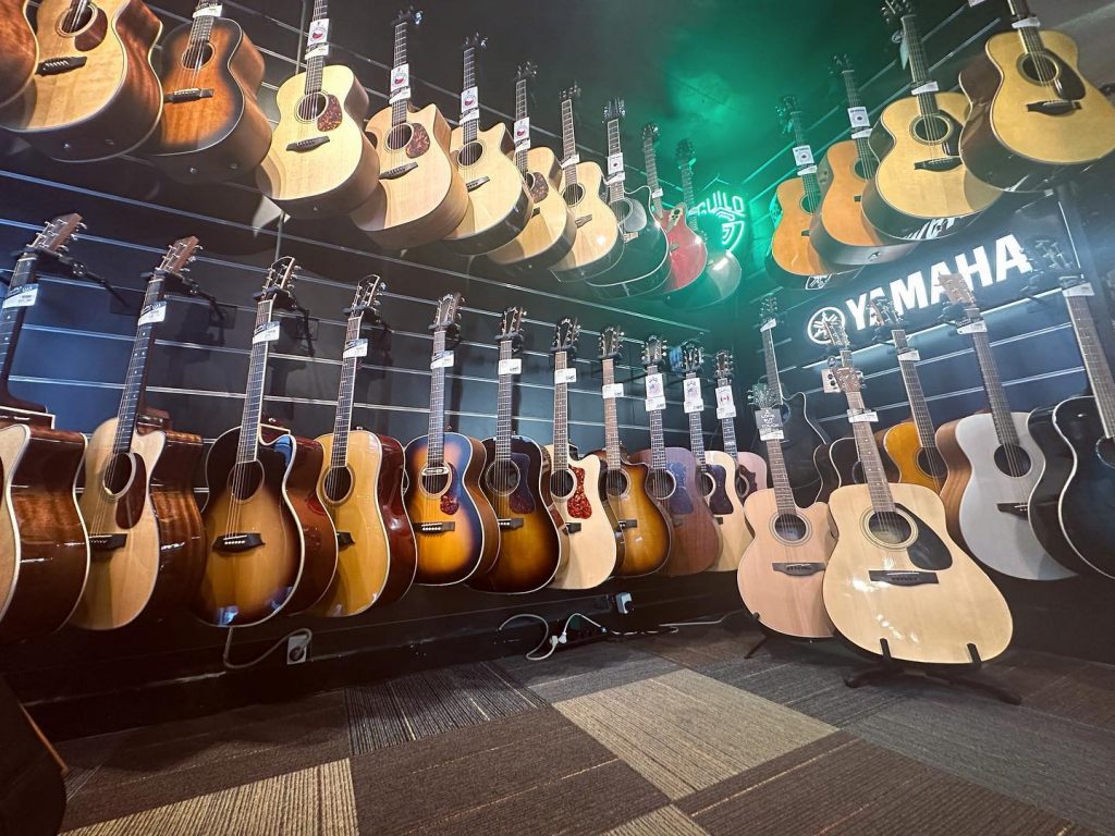 ️🏖️ Notre belle sélection estivale de guitare folk rien que pour vous !!!