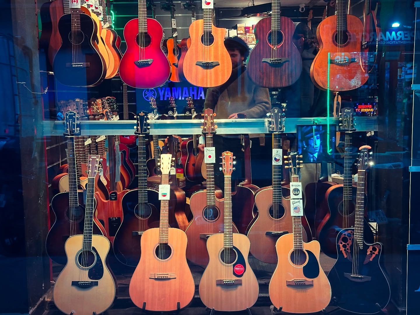 La sélection folk du moment !Furch, Ovation, Fender, Yamaha, Cort, Guid Art&lutherie …🤯