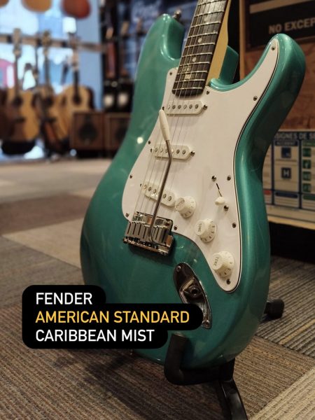 Magnifique occasion pour cette Fender American  Standard de 1993 de couleur Caribbean Mist 🏝️