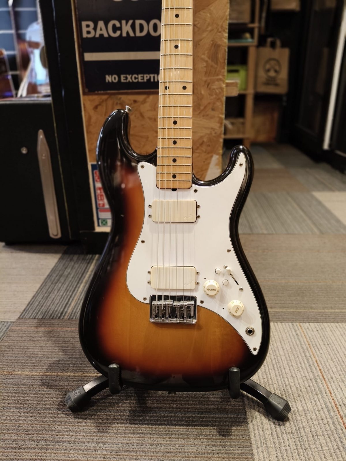 Occasion Squier Bullet H-2 – Sunburst (Japan, 1983) N°SQ00551